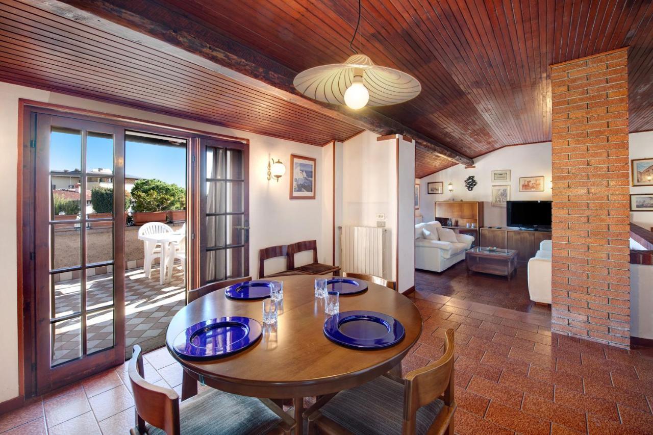 Lake View Apartment Gardone Riviera Luaran gambar
