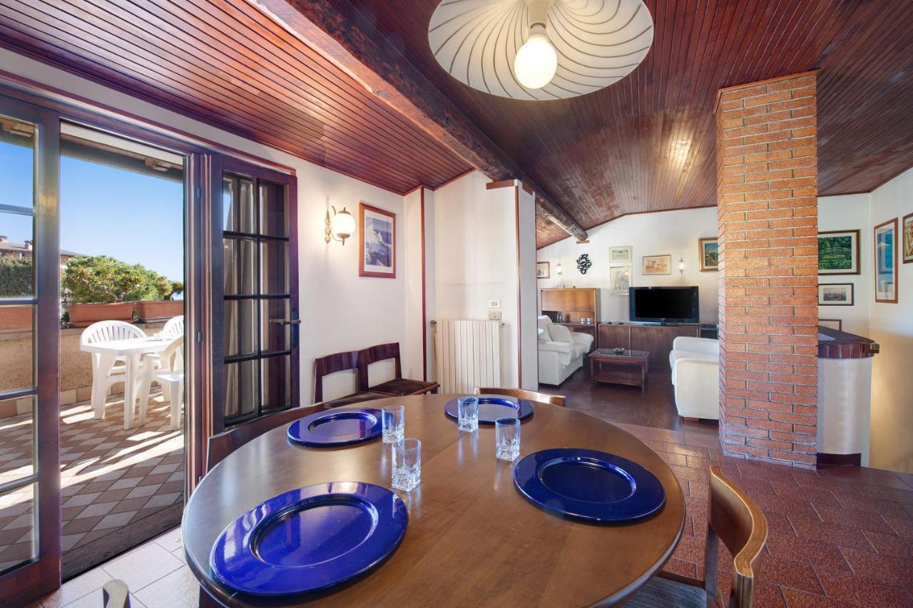 Lake View Apartment Gardone Riviera Luaran gambar