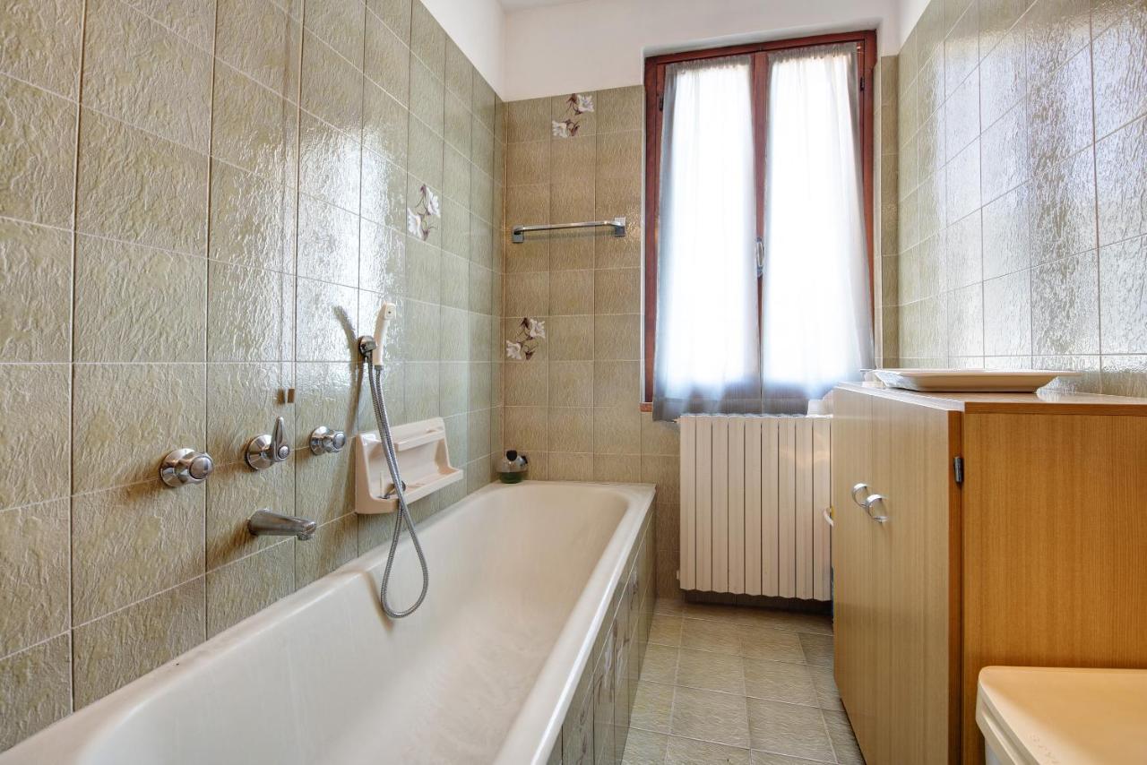 Lake View Apartment Gardone Riviera Luaran gambar