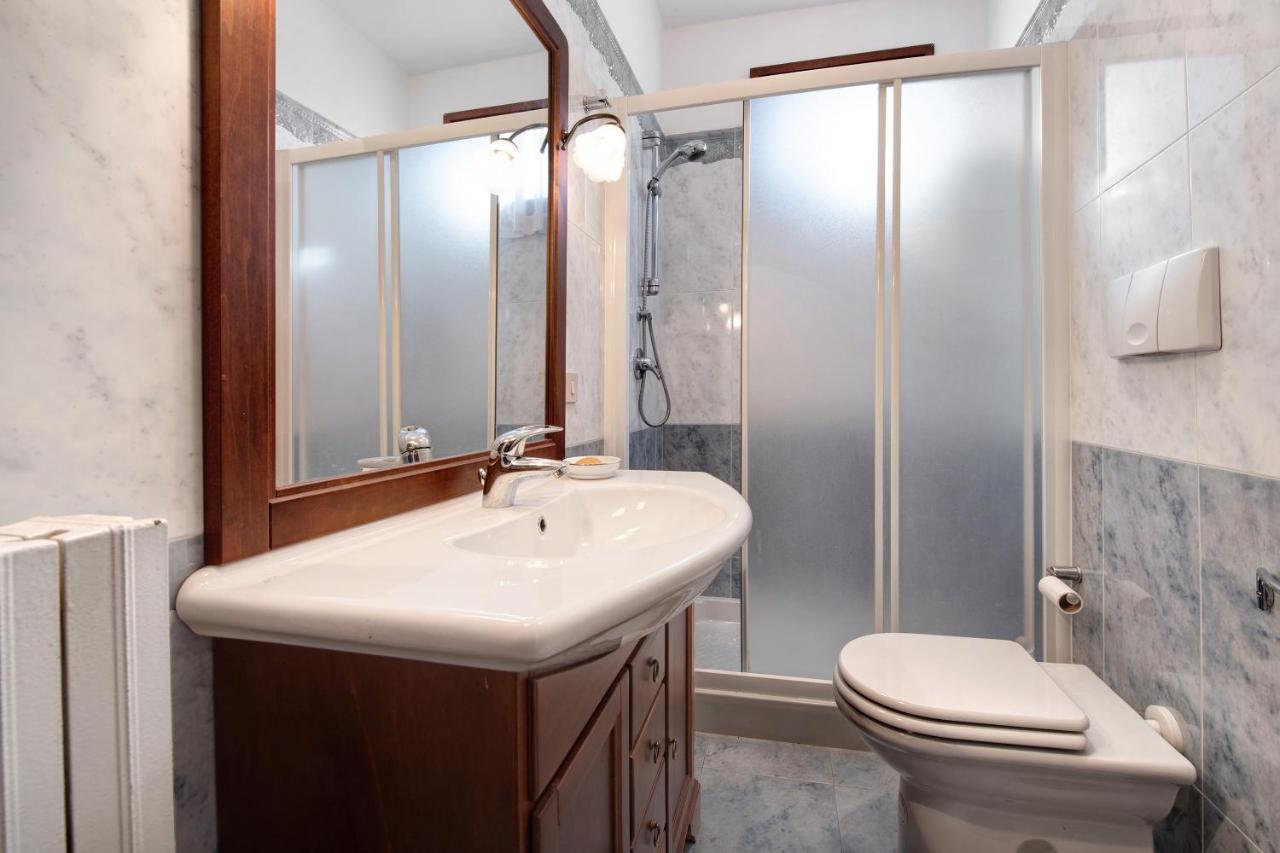 Lake View Apartment Gardone Riviera Luaran gambar